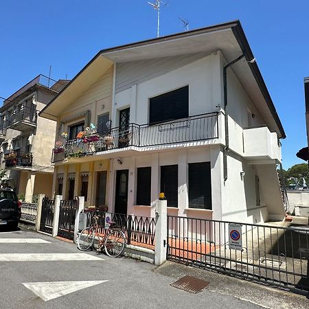 דירות קאורלה Casa Cornaro - Agenzia Cocal מראה חיצוני תמונה